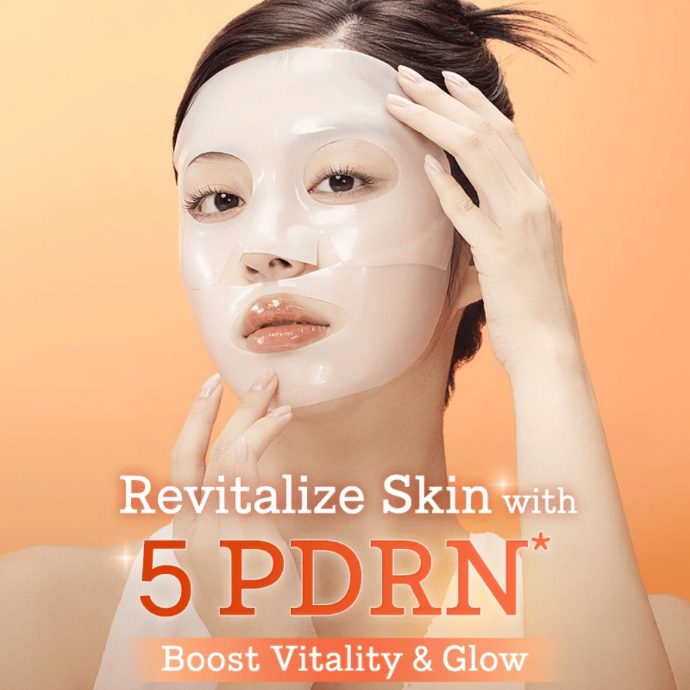 COSRX 5 PDRN Hyaluronic Acid Vital Hydrating Hydrogel Mask levitetty kasvoille elvyttämään ihoa, lisäämään hehkua ja tarjoamaan intensiivistä kosteutusta