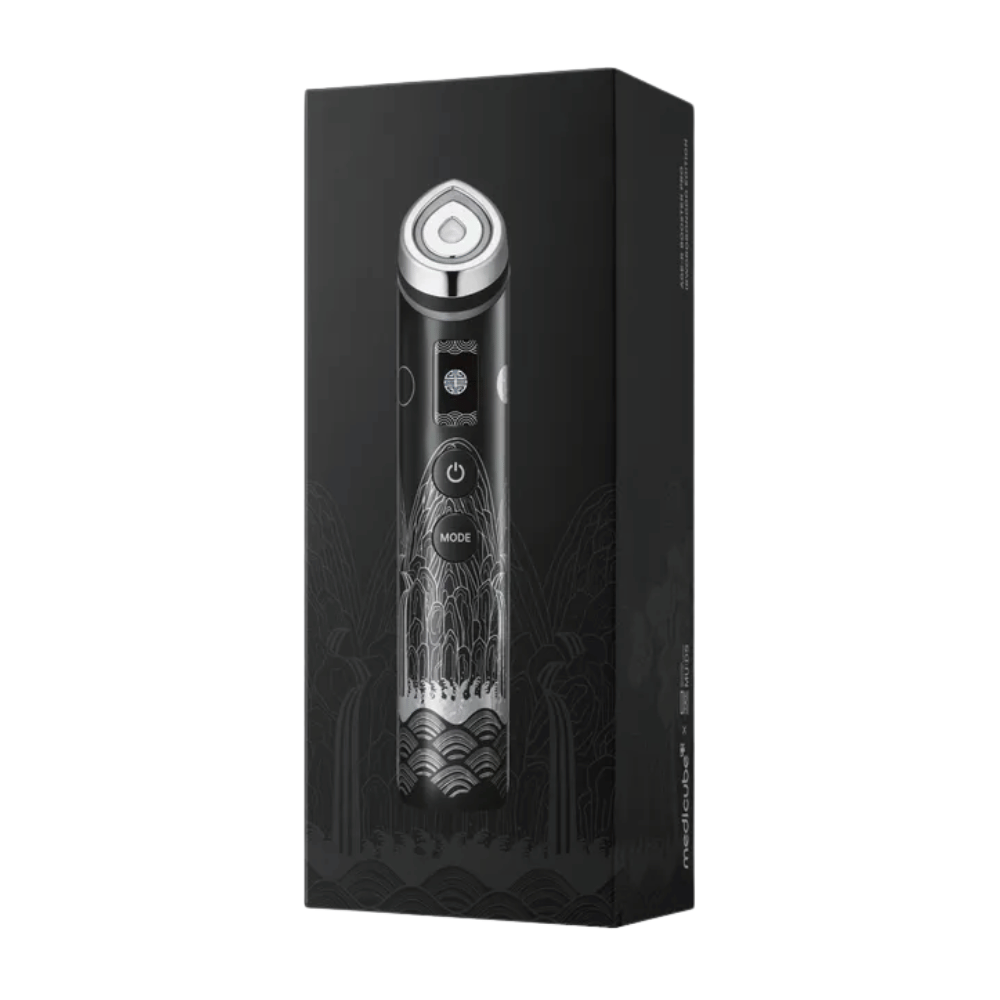 Medicube AGE-R Booster Pro APEC Edition kasvolaite, joka stimuloi ihoa, lisää seerumi imeytymistä ja antaa kiinteämmän, säteilevämmän ihon.