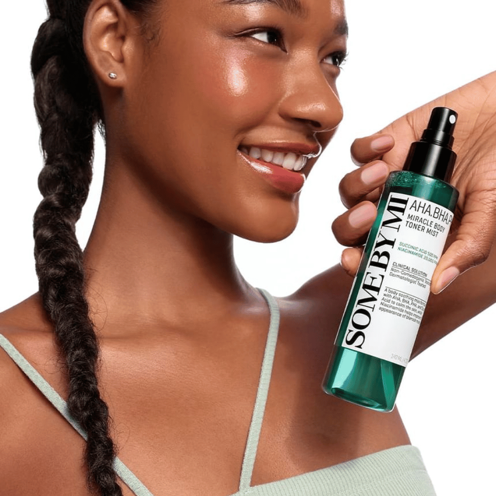 Some By Mi AHA BHA PHA Miracle Body Toner Mist ihonhoito – vartalosuihke, joka auttaa hoitamaan ihoa, vähentämään epäpuhtauksia ja antamaan raikkaan tunteen.