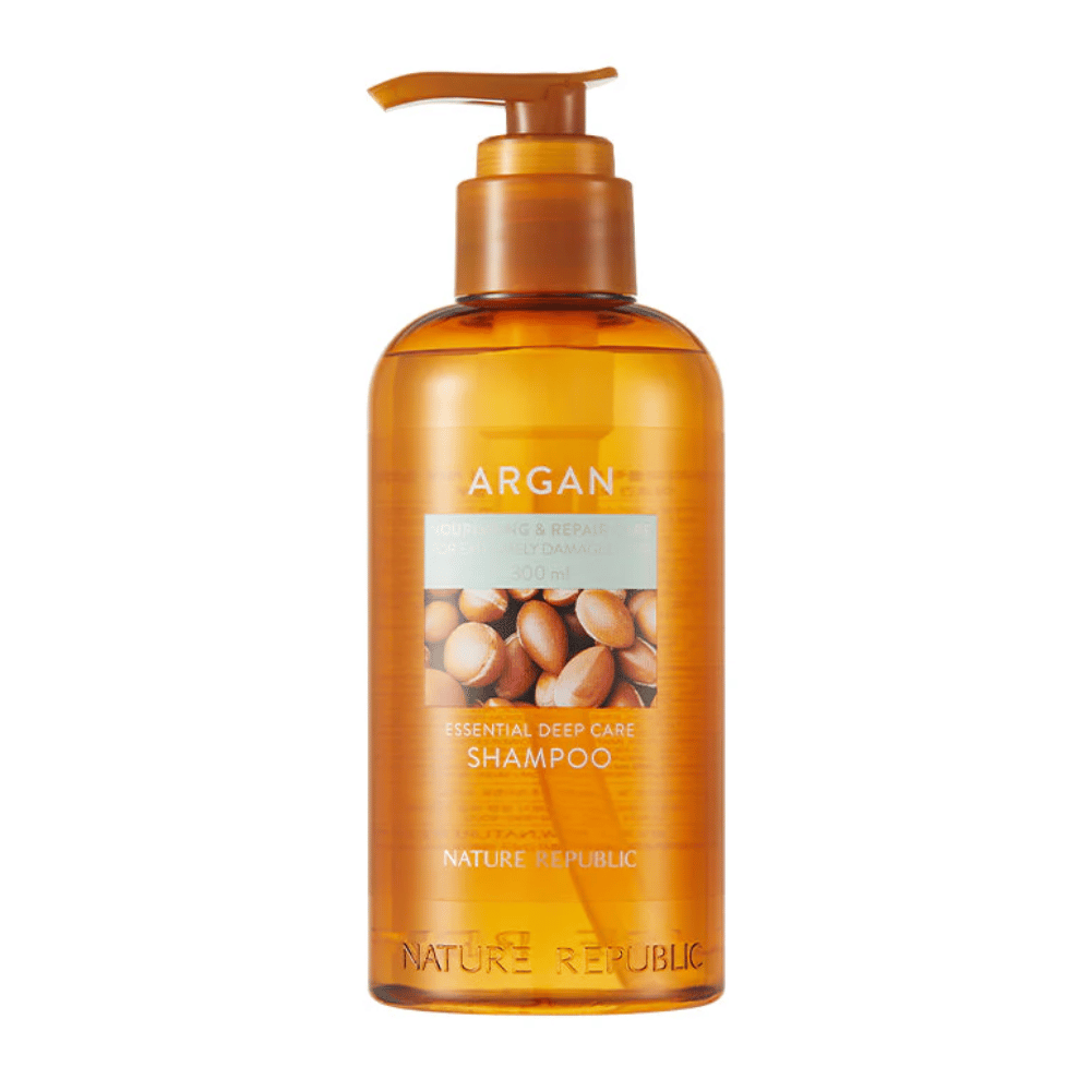 Tuotekuva Nature Republic Argan Essential Moisture Repairing Shampoo – ravitseva shampoo vahvemmille ja kiiltävämmille hiuksille.