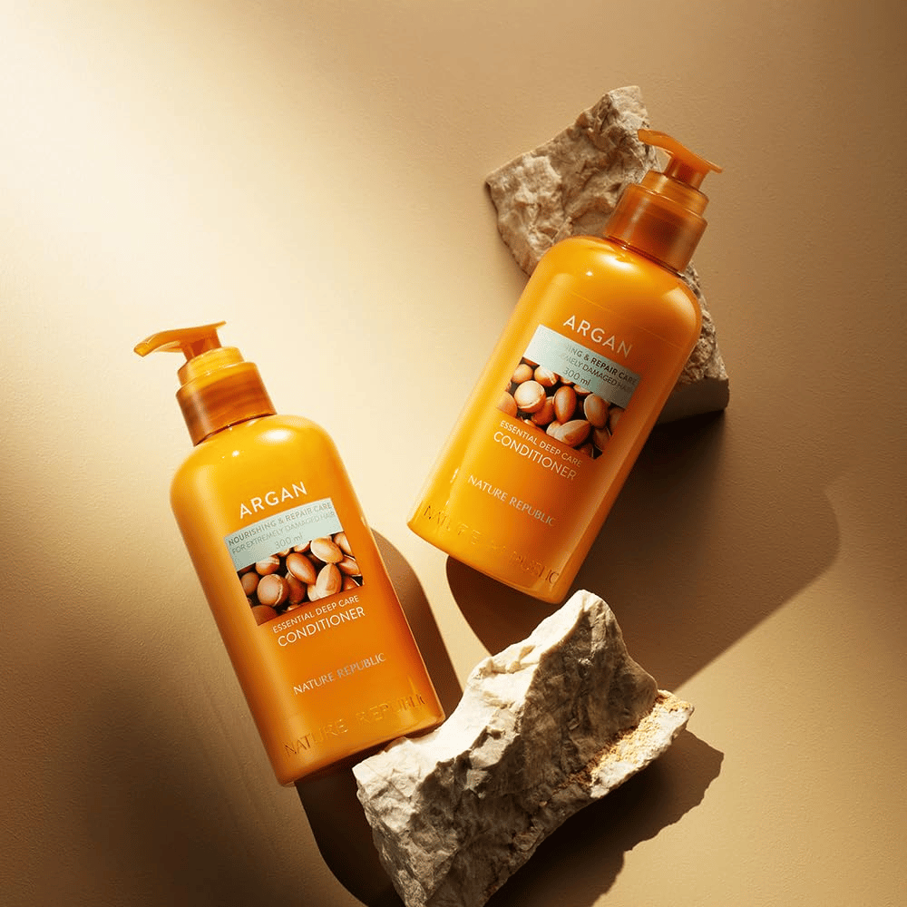 Nature Republic Argan Essential Moisture Repairing Conditioner – ravitseva hoitoaine arganöljyllä vaurioituneille hiuksille.