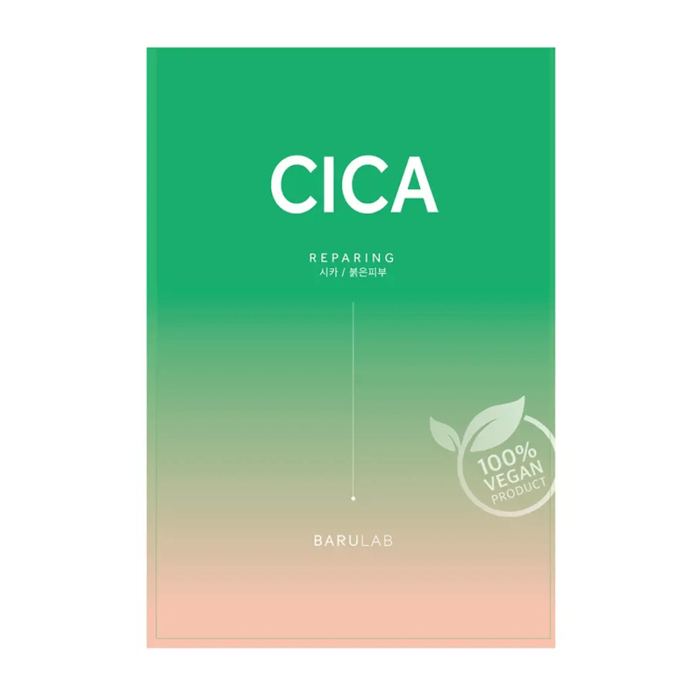 Pakkaus BARULAB "CICA Repairing" -naamiolle, merkitty "100% Vegan Product". Pakkauksessa on liukuvärjäys, joka vaihtuu tummanvihreästä vaaleampiin sävyihin kohti pohjaa.