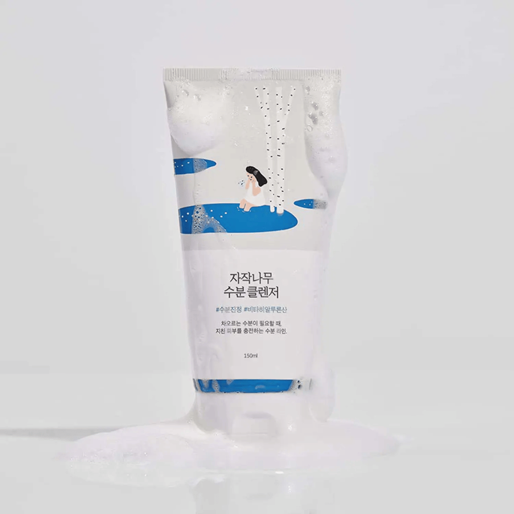 ROUND LAB Birch Juice Moisturizing Cleanser 150 ml tuubissa kermavaahdolla, hellävarainen kasvojenpuhdistusaine koivunmahlalla, joka puhdistaa hellävaraisesti, kosteuttaa ihoa ja sopii myös herkälle iholle.