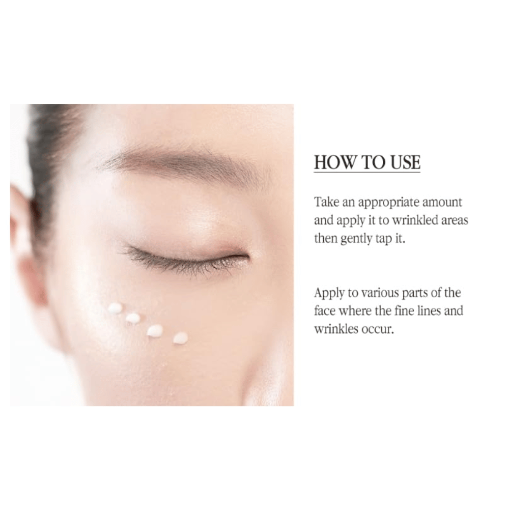 Pyunkang Yul Black Tea Time Reverse Eye Cream levitetään hellävaraisesti silmien ympärille hoitamaan hienoja juonteita ja antamaan iholle sileämmän ulkonäön.