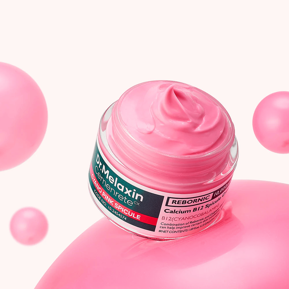Dr. Melaxin Cemenrete Cyano Pink Spicule Cream B12:lla ja spikule-teknologialla, joka antaa hehkua, parantaa ihon rakennetta ja vahvistaa ihoa.