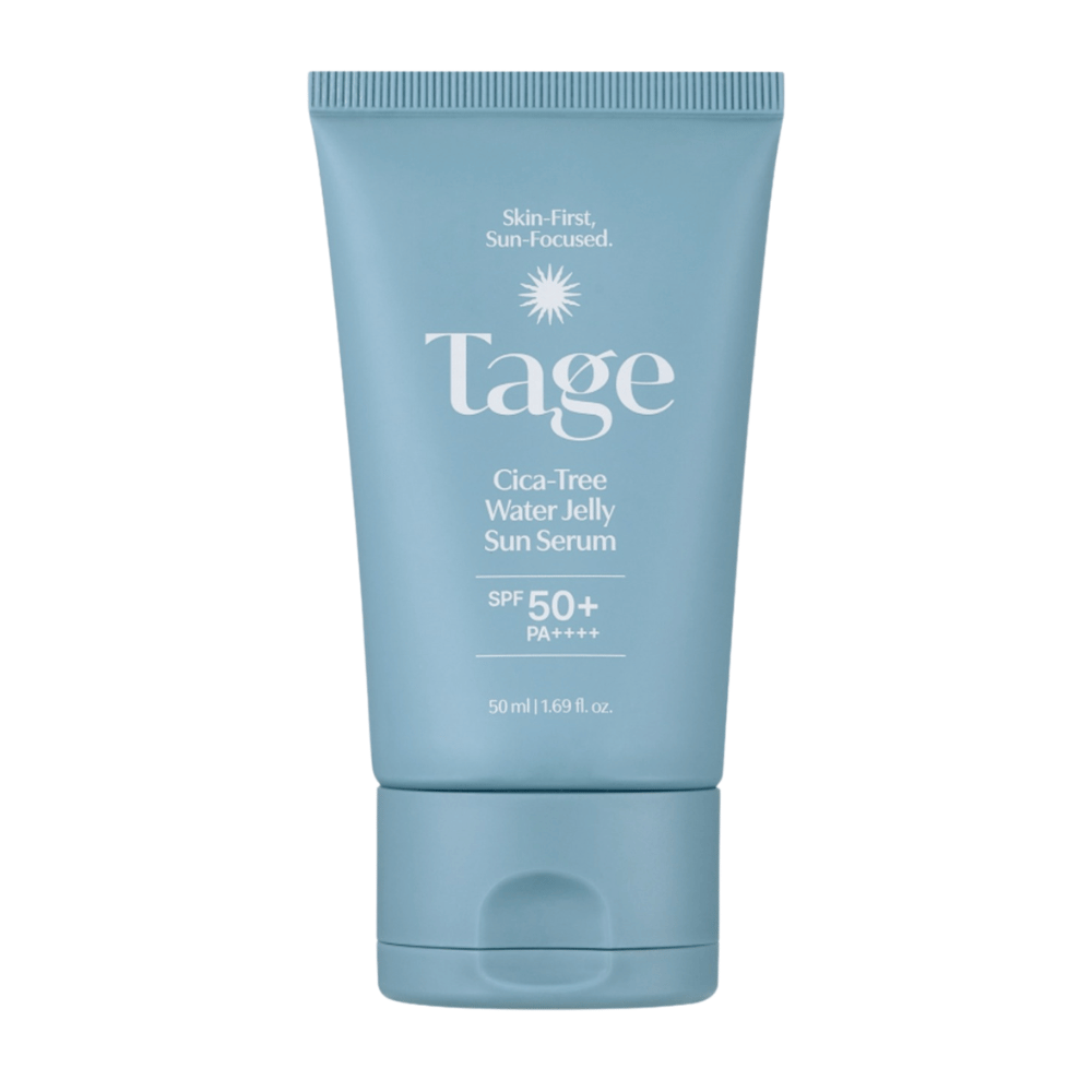 Tage Cica-Tree Water Jelly Sun Serum SPF 50+ PA++++ 50 ml, kosteuttava aurinkosuojaseerumi vaaleansinisessä tuubissa valkoista taustaa vasten.