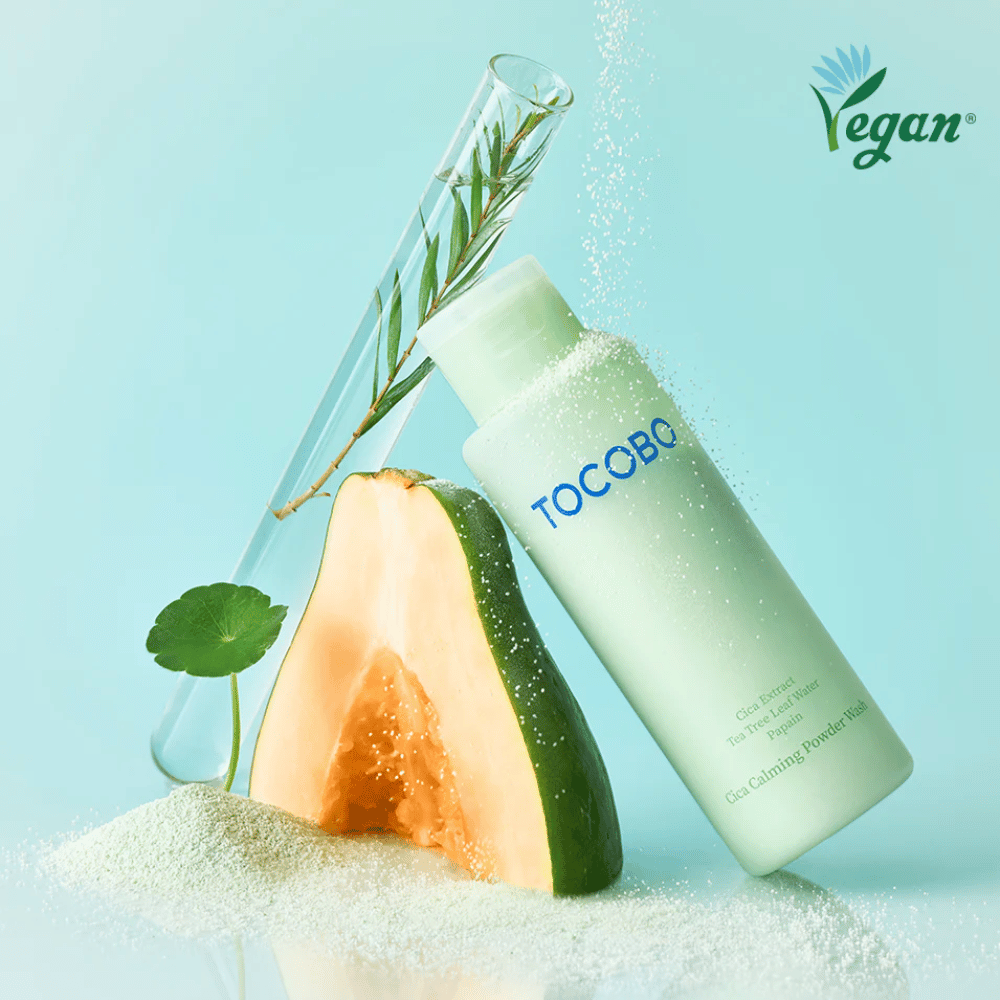 TOCOBO Cica Calming Powder Wash melonilla ja kasviuutteilla, jotka tarjoavat hellävaraista kuorintaa ja kosteutusta.