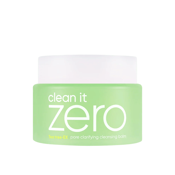 Clean It Zero Tea Tree-EX Pore Clarifying Cleansing Balm vihreässä purkissa valkoisella taustalla, kehitetty rasvaiselle ja sekaiholle, joka tarvitsee tasapainottavaa ja huokosia puhdistavaa puhdistusta.