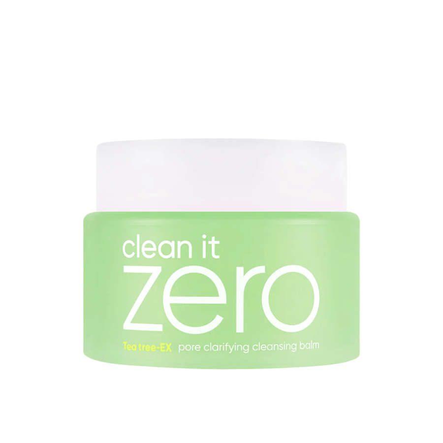Clean It Zero Tea Tree-EX Pore Clarifying Cleansing Balm vihreässä purkissa valkoisella taustalla, kehitetty rasvaiselle ja sekaiholle, joka tarvitsee tasapainottavaa ja huokosia puhdistavaa puhdistusta.