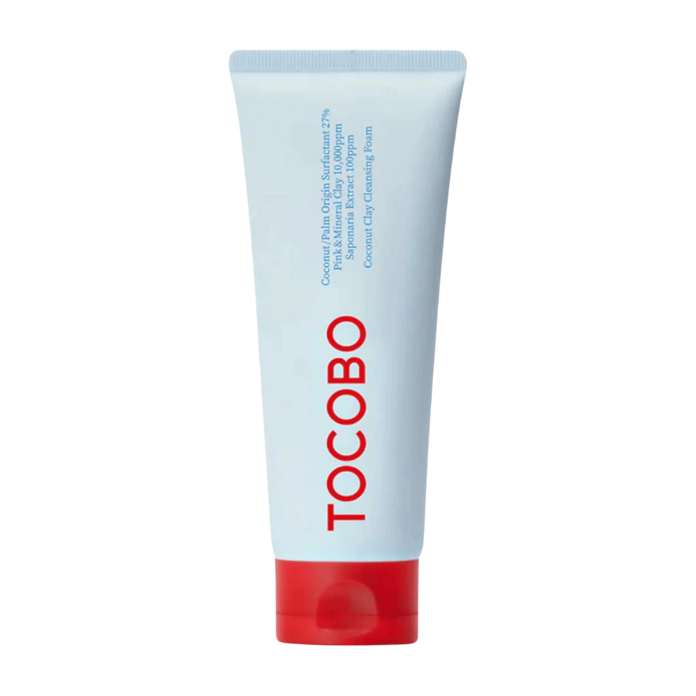 Tuben av TOCOBO Coconut Clay Cleansing Foam on näkyvissä. Tubi on vaaleansininen, jossa on punainen korkki ja teksti "TOCOBO" suurilla kirjaimilla edessä. Tuotetta kuvataan kookossavipuhdistusvaahdoksi ja se sisältää luonnollisia ainesosia.