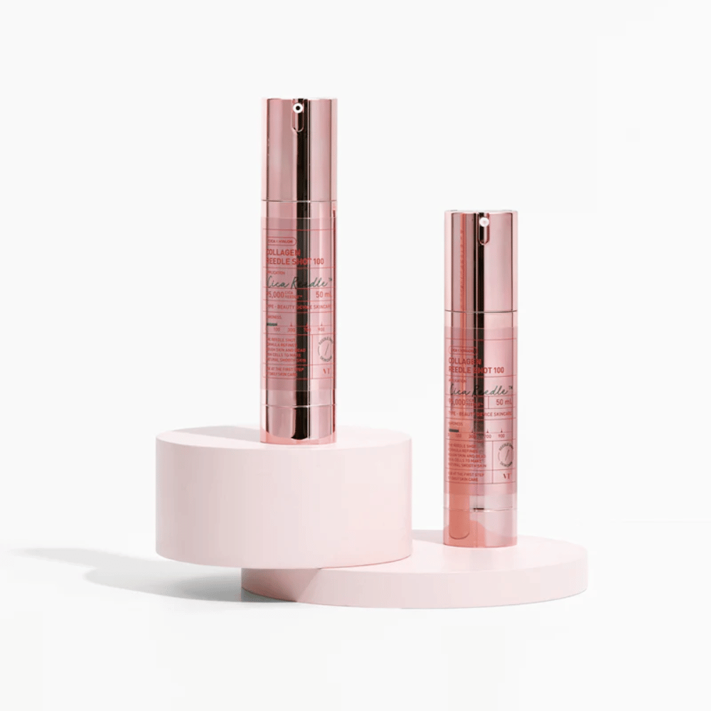 Kaksi pulloa VT Collagen Reedle Shot 100 pinkissä designissa. Kiinteyttävä seerumi, jossa on Cicaa ja kollageenia.