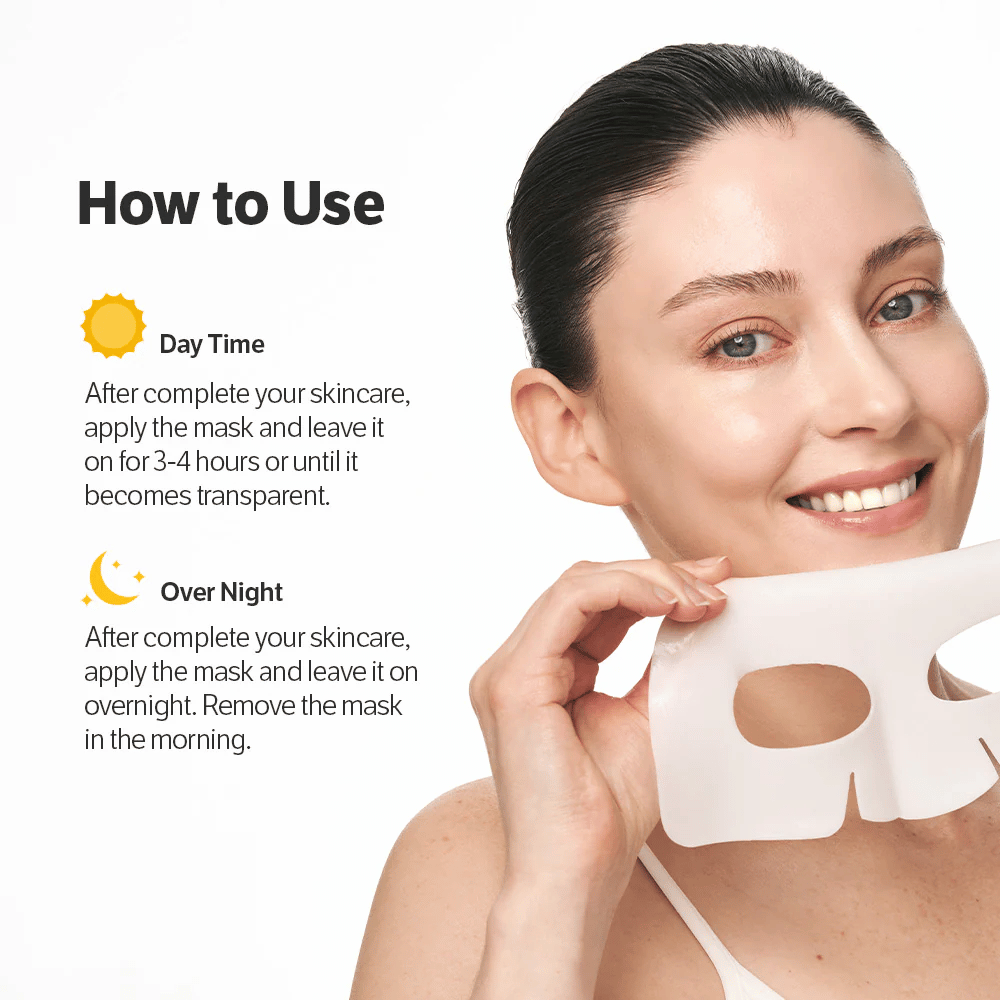 Nainen, joka pitää Sungboon Editor Deep Collagen Power Boosting Mask käyttöohjeilla päiväksi ja yöksi.