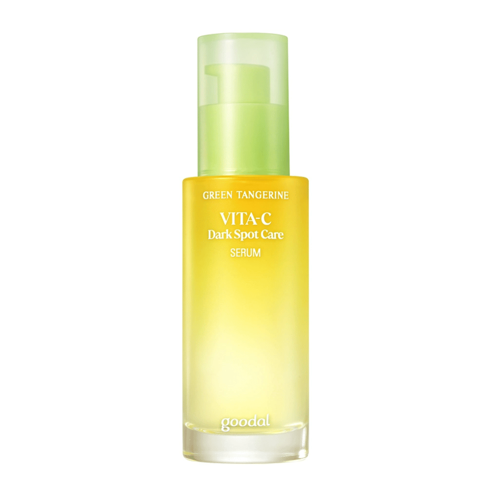 Pullo Green Tangerine Vita C Dark Spot Care Serum 40ml Goodal hyperpigmentaatiota varten valkoisella taustalla.