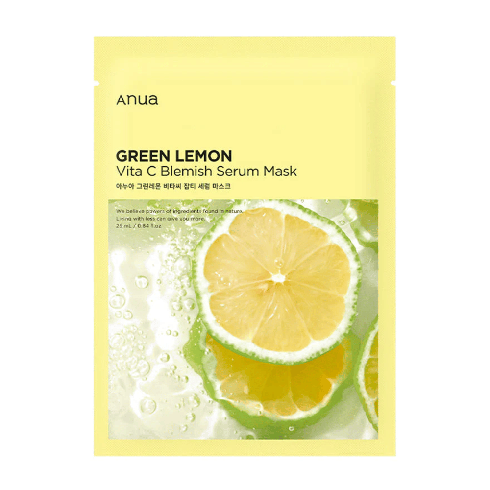 Pakkaus Anua Green Lemon Vita C Blemish Serum Mask, korostaa selkeän kuvan sitruunaviipaleesta vesipisaroilla vaaleankeltaisella taustalla. Teksti kuvaa sen luonnollisia ainesosia ja ihonhoito-ominaisuuksia.