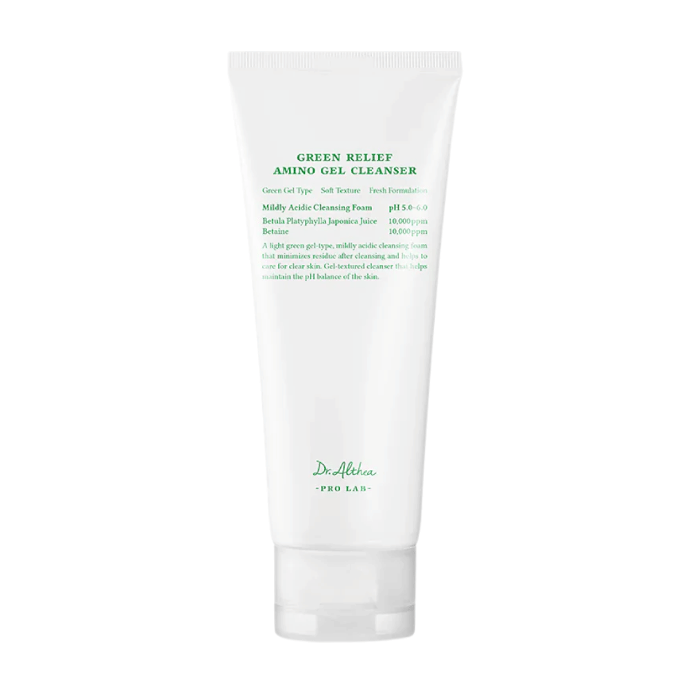 Tuote esittelee Dr. Althea Green Relief Amino Gel Cleanser – mieto, vegaaninen puhdistusgeeli, jossa on kevyt vihreä koostumus ja pH 5.0–6.0 herkälle iholle.