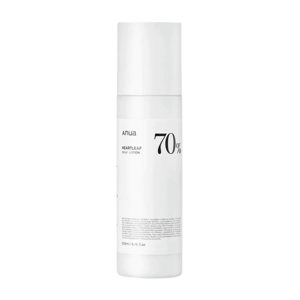Valkoinen pullo, jossa on valkoinen korkki Heartleaf 70% Daily Lotion valkoisella taustalla, Anua.