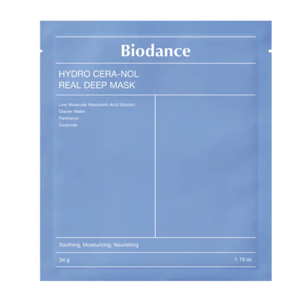 Pakkaus näyttää "Biodance Hydro Cera-Nol Real Deep Mask". Se on rauhoittava, kosteuttava ja ravitseva kasvonaamio, joka sisältää pienimolekyylistä hyaluronihappoa, jäätikkövettä, pantenolia ja keramidia. Muotoilu on yksinkertainen rauhoittavassa sinisessä sävyssä.