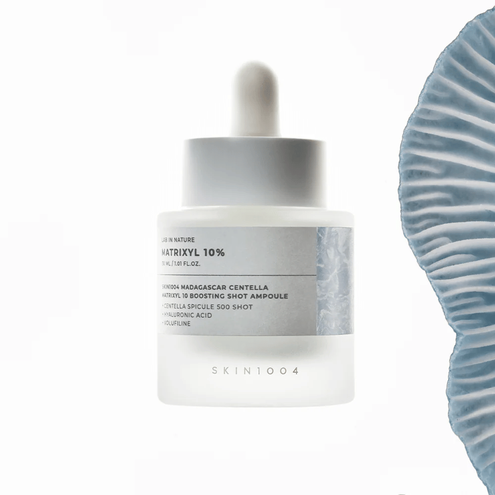 SKIN1004 Madagascar Centella Matrixyl 10 Boosting Shot Ampoule – korealainen seerumi 10 % Matrixylillä ja centella asiaticalla kiinteämmälle iholle, parannetulle kimmoisuudelle ja intensiiviselle kosteutukselle.