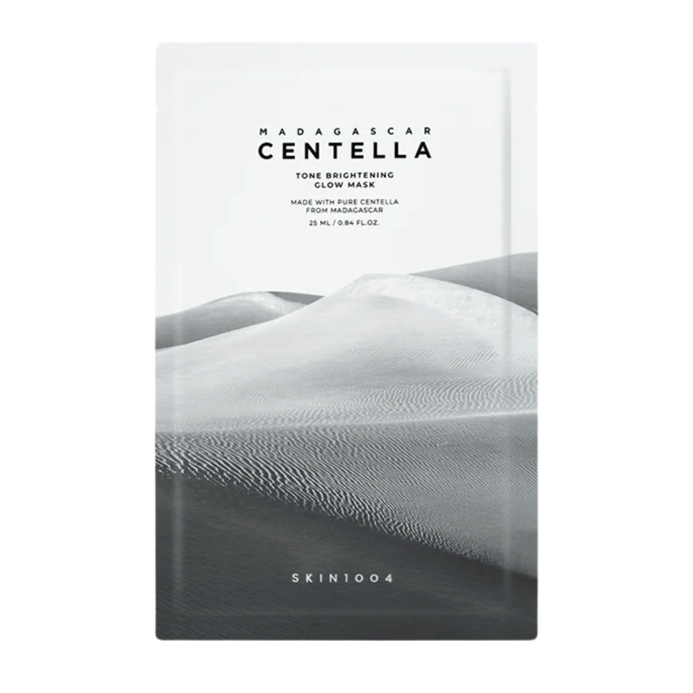 Yksinkertainen tuotekuva tuotteesta Madagascar Centella Tone Brightening Glow Mask vaaleaa taustaa vasten.