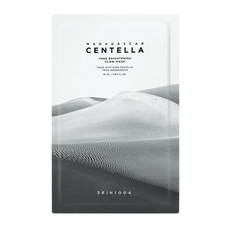 Yksinkertainen tuotekuva tuotteesta Madagascar Centella Tone Brightening Glow Mask vaaleaa taustaa vasten.