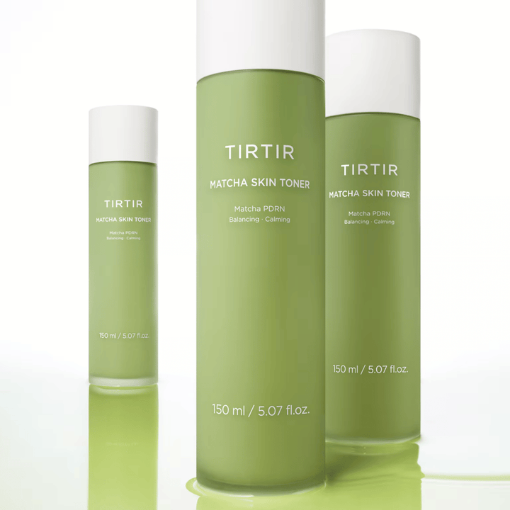 TIRTIR Matcha Skin Toner kasvovesi, jossa on matchaa ja joka kosteuttaa syvältä, vahvistaa ihon suojamuuria ja antaa tasapainoista hehkua.