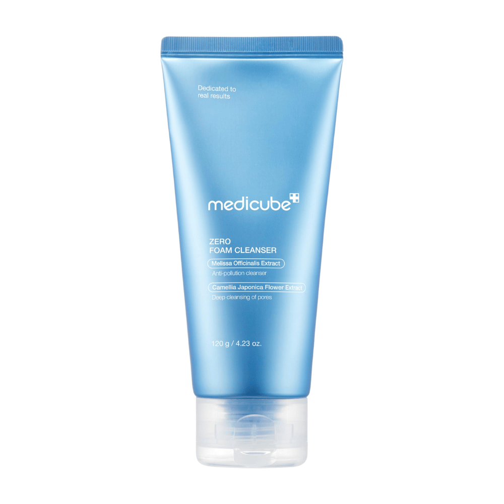 Medicube Zero Foam Cleanser – Syväpuhdistava kasvojenpuhdistus raikkaalle ja tasapainoiselle iholle.

🌿 Melissa Officinalis -uute – Suojaa ihoa saasteilta.
🌸 Camellia Japonica -kukkauute – Puhdistaa huokoset syvältä.
