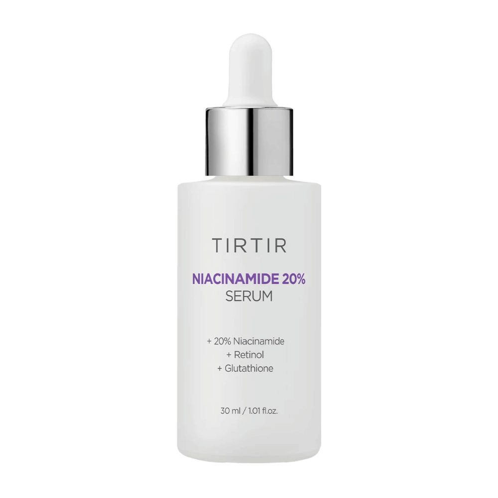 Tirtirs "Niacinamide 20% Serum" -pullo seisoo valkoisella taustalla. Seerumi sisältää 20 % niasiiniamidia, retinolia ja glutationia, ja se on suunniteltu parantamaan ihon rakennetta ja antamaan kirkkaamman ihon. Pullon sisältö on 30 ml.