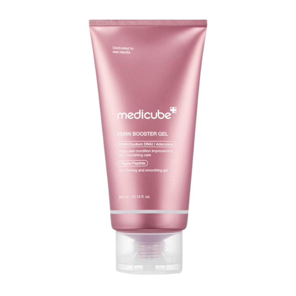 Medicube PDRN Booster Gel on voimakas ihonhoitogeeli, joka on rikastettu PDRN:llä ja seitsemällä peptidityypillä ihon kimmoisuuden ja rakenteen parantamiseksi. Geeli edistää ihon palautumista ja tarjoaa intensiivistä ravintoa pehmeämmälle ja kiinteämmälle iholle. Täydellinen päivittäiseen käyttöön!