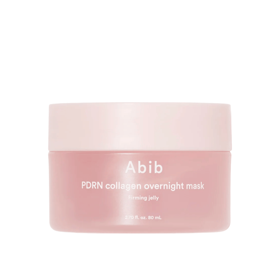 Minimalistinen tuotekuva tuotteesta Abib PDRN Collagen Overnight Mask vaaleanpunaisessa purkissa, painottaen muotoilua ja tuotteen nimeä vaaleaa taustaa vasten.