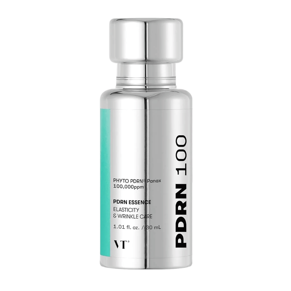 VT PDRN 100 Essence hopeanvärisessä pullossa, jossa on teksti, joka ilmoittaa sisällön: 100,000 ppm PHYTO PDRN® Panax joustavuuden ja ryppyjen hoitoon. Pullo sisältää 30 ml ja siinä on tyylikäs, peilimäinen muotoilu.