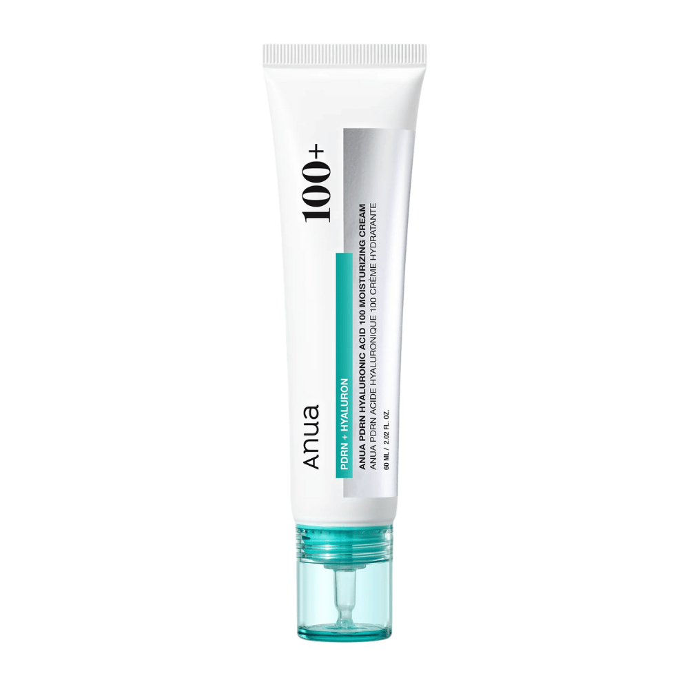 Tuotekuva Anua PDRN Hyaluronic Acid 100 Moisturizing Cream valkoisessa tuubissa turkoosilla yksityiskohdalla – korealainen kasvojen voide syväkosteutukseen.