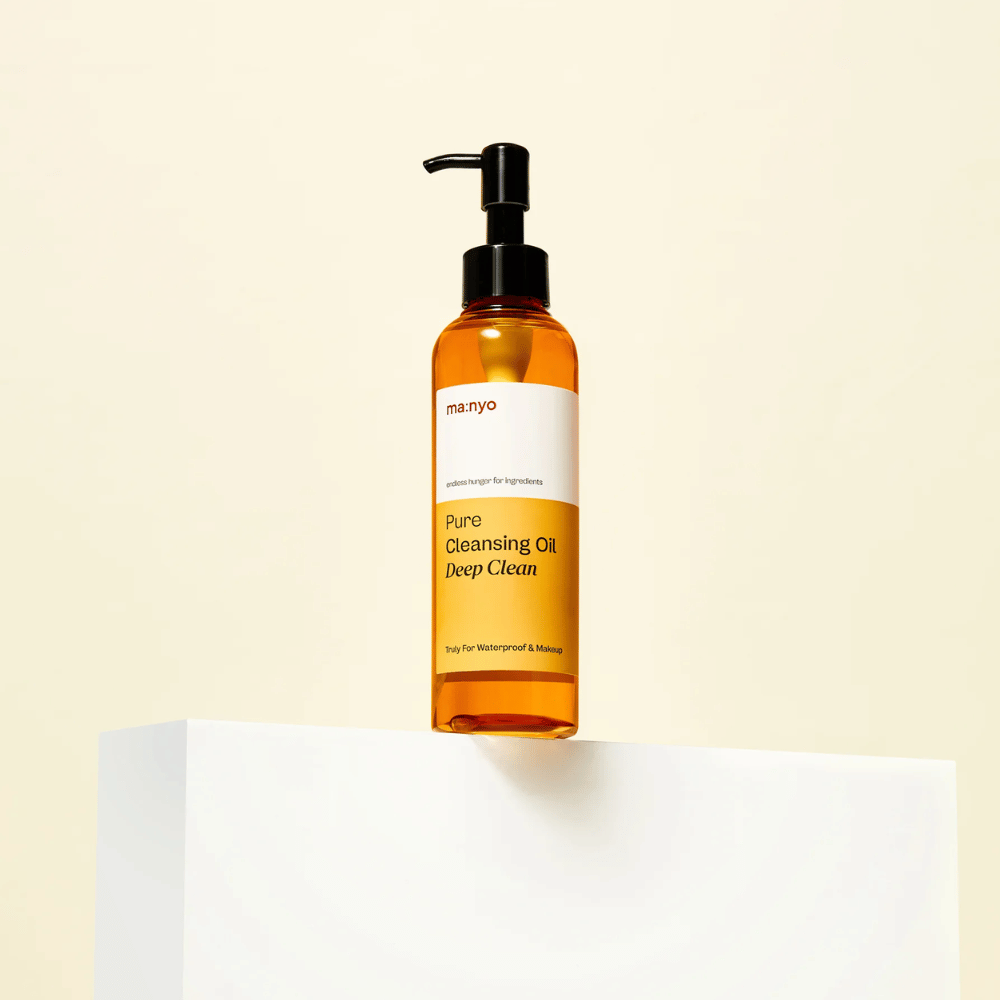 ma:nyo Pure Cleansing Oil Deep Clean pumppupullossa – korealainen puhdistusöljy, joka syväpuhdistaa huokoset ja poistaa raskaan meikin.