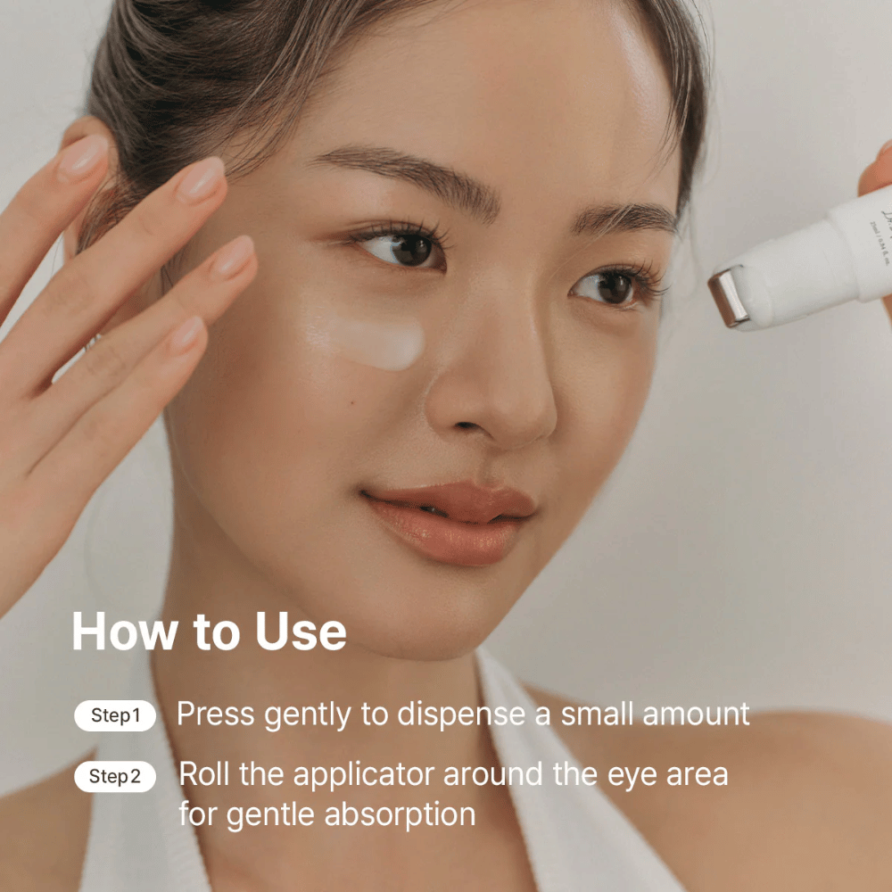 Dr. Althea Retinol Flat Iron Eye Roller levitetään silmien alle viilentävällä rullalla vähentämään tummia silmänalusia, hienoja juonteita ja turvotusta.