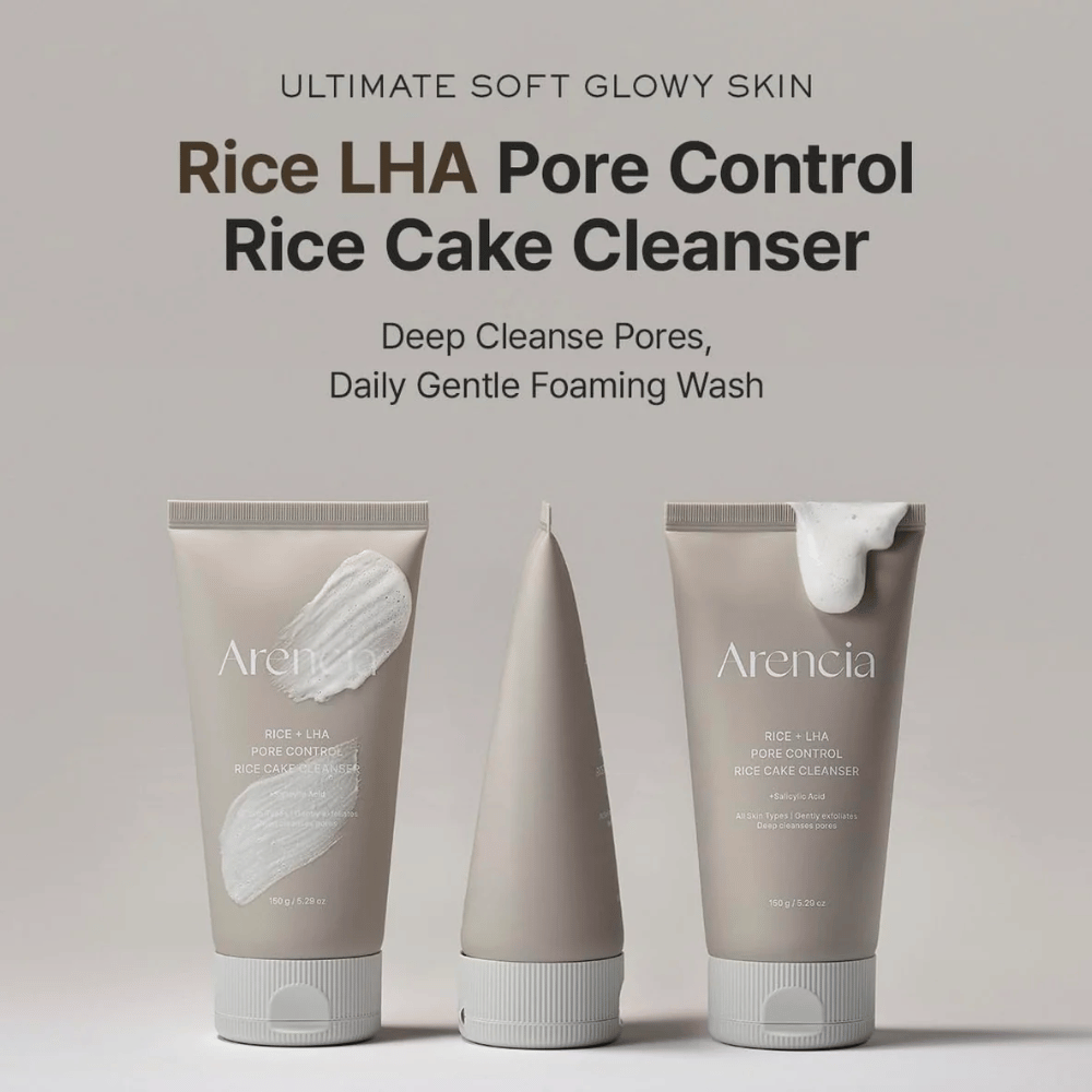 Tuote-esittely Arencia Rice + LHA Pore Control Rice Cake Cleanser useista kulmista, päivittäinen vaahtoava kasvojenpuhdistusaine kirkkaampien huokosten ja tasaisemman ihon rakenteen saavuttamiseksi.
