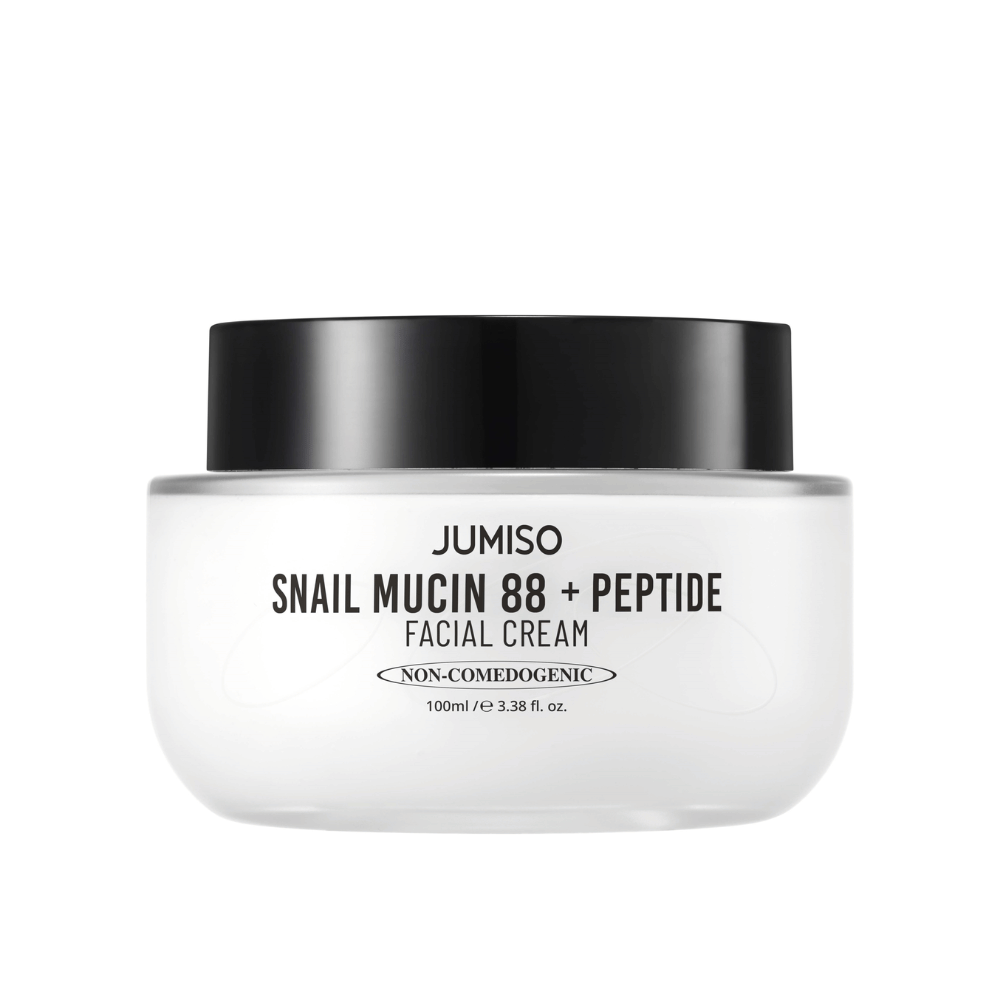 JUMISO Snail Mucin 88 + Peptide Facial Cream valkoisessa purkissa, jossa on musta kansi. Kasvovoide, jossa on 88 % etanaseerumia ja peptidejä intensiiviseen ihonhoitoon ja kosteutukseen.