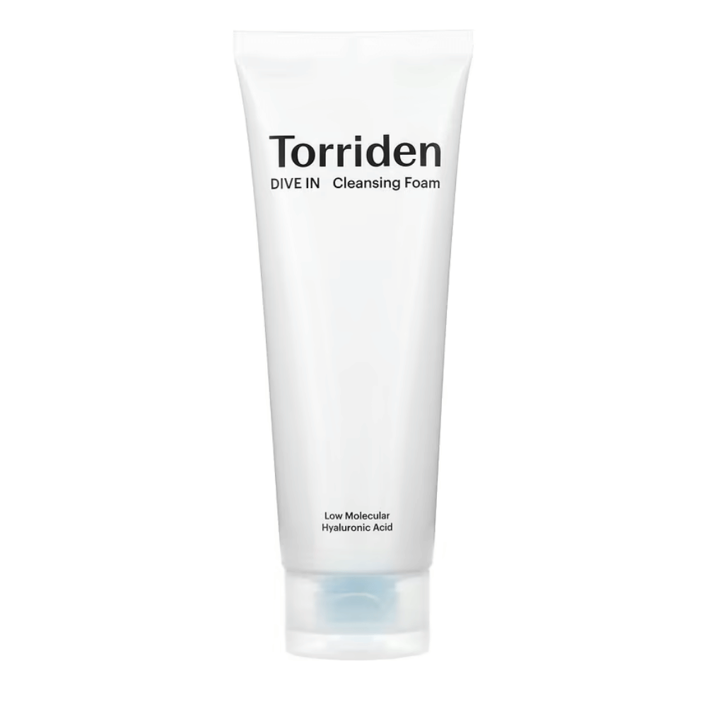 150 ml:n tuubi DIVE-IN Low Molecular Hyaluronic Acid Cleansing Foam Torriden valkoisella taustalla.