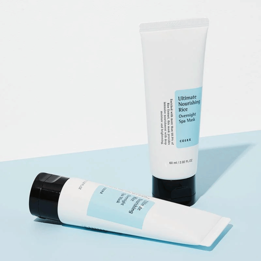 COSRX Ultimate Nourishing Rice Overnight Spa Mask 60 ml kosteuttava yönaamio riisillä, joka vahvistaa ihon suojakerrosta