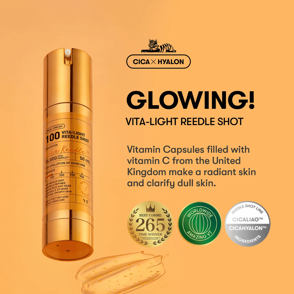 Kultainen pullo VT Cica Hyalon Vita-Light Reedle Shot 100hL, 50 ml, pumppu ja taustalla C-vitamiinikapseleita sekä teksti tuotteen hehku- ja kirkkausetuuksista.