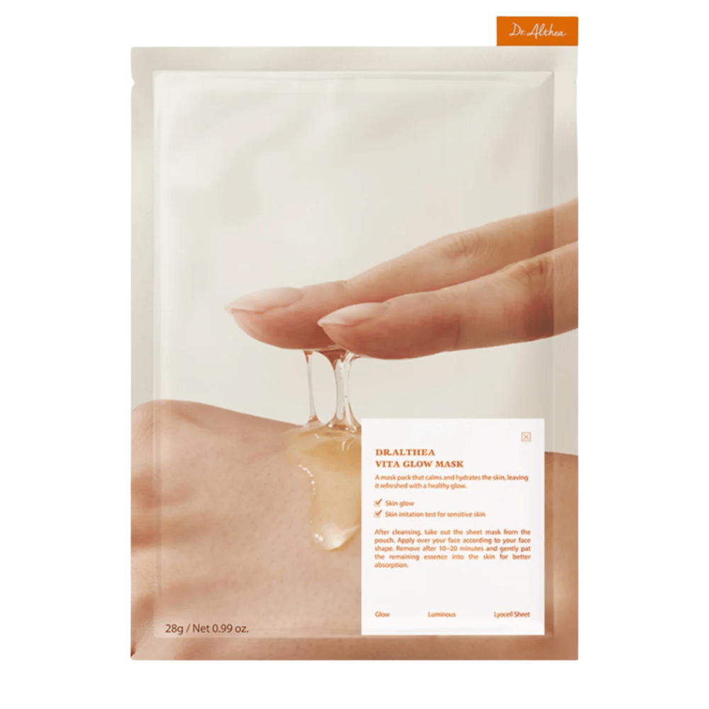 Pakkaus Dr. Althea Vita Glow Mask, joka esittelee naamion olemuksen. Kosteuttava Sheet mask hehkulle ja tasaiselle ihon sävylle, hellävarainen myös herkälle iholle.
