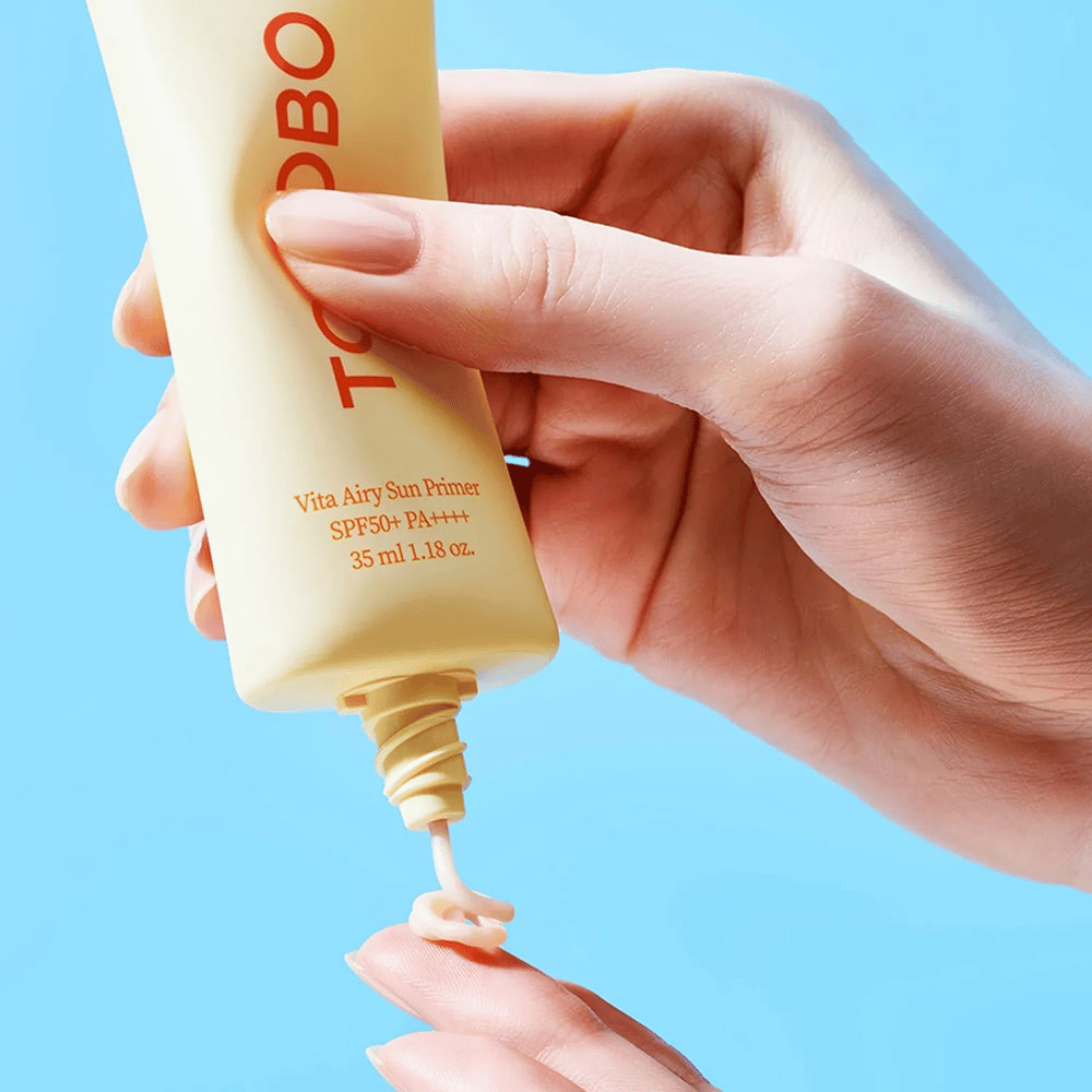 TOCOBO Vita Airy Sun Primer on kevyt ja silkkisen pehmeä koostumus, joka sulautuu ihoon tahmaamatta. Täydellinen meikin alle – korkea aurinkosuoja!