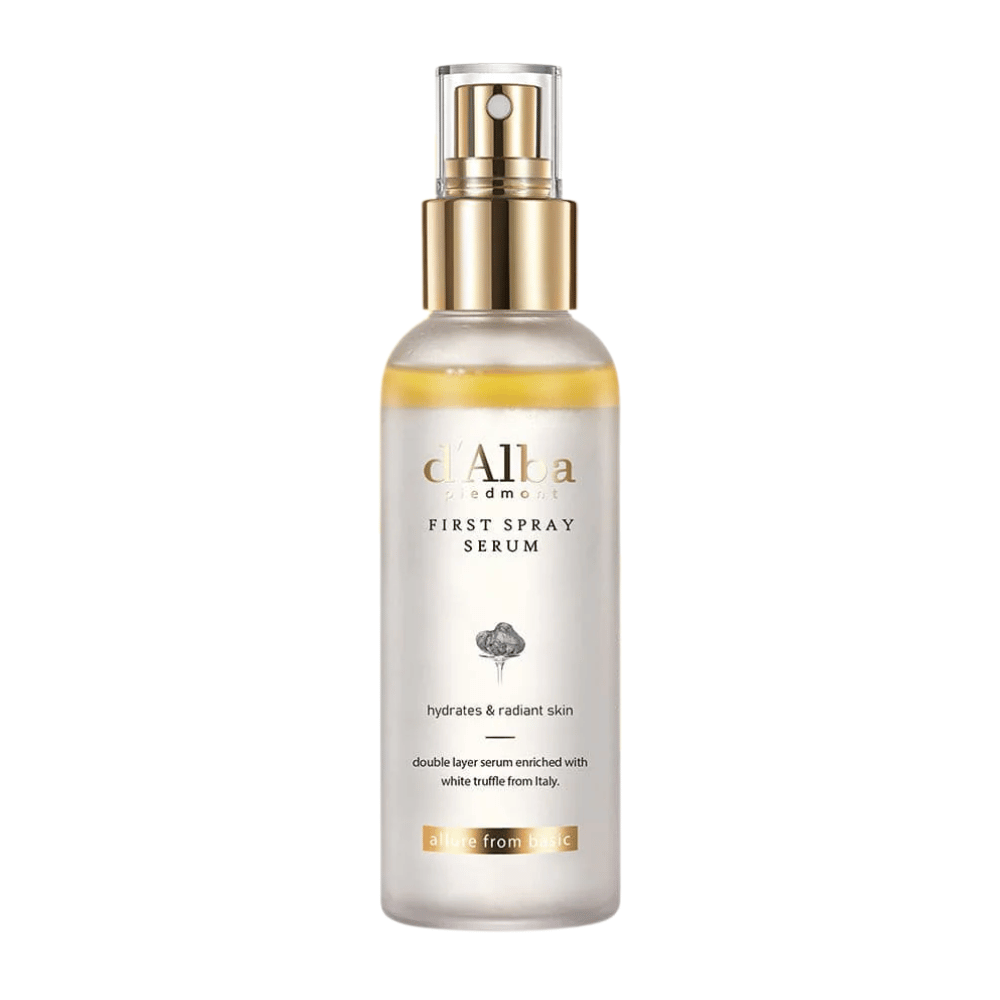 d'Alba White Truffle First Spray Serum on eksklusiivinen sprayseerumi, joka kosteuttaa ja antaa säteilevän ihon. Italialaisella valkoisella tryffeliuutteella ja kaksivaikutteisella kaavalla tämä seerumi tarjoaa sekä ravintoa että hehkua raikkaammalle ihonsävylle.