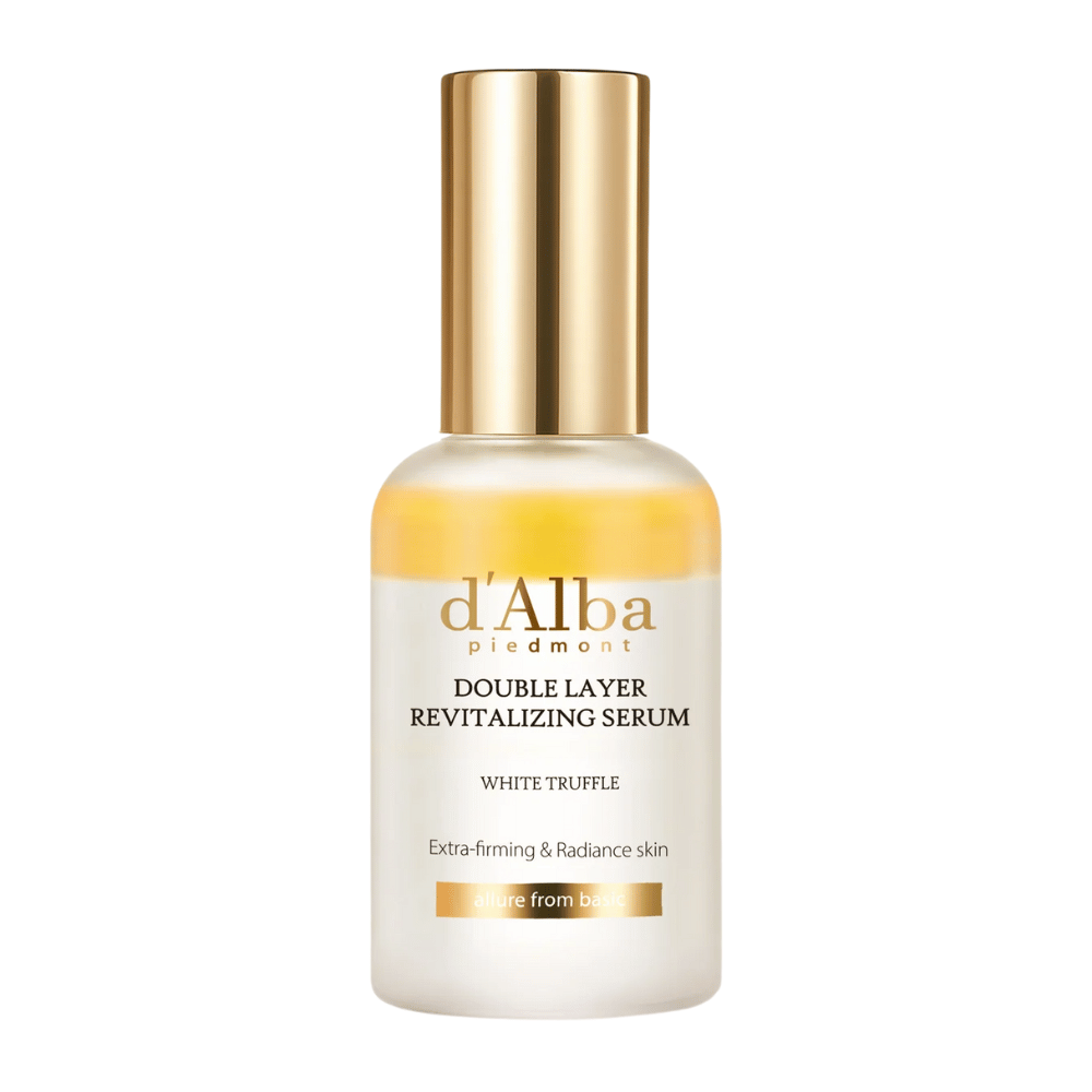 Eristetty kuva d'Alba Double Layer Revitalizing Serum White Truffle -lasipullosta, jossa on kultainen korkki ja kultainen pää, ihonhoitoseerumi kiinteydelle ja hehkulle.