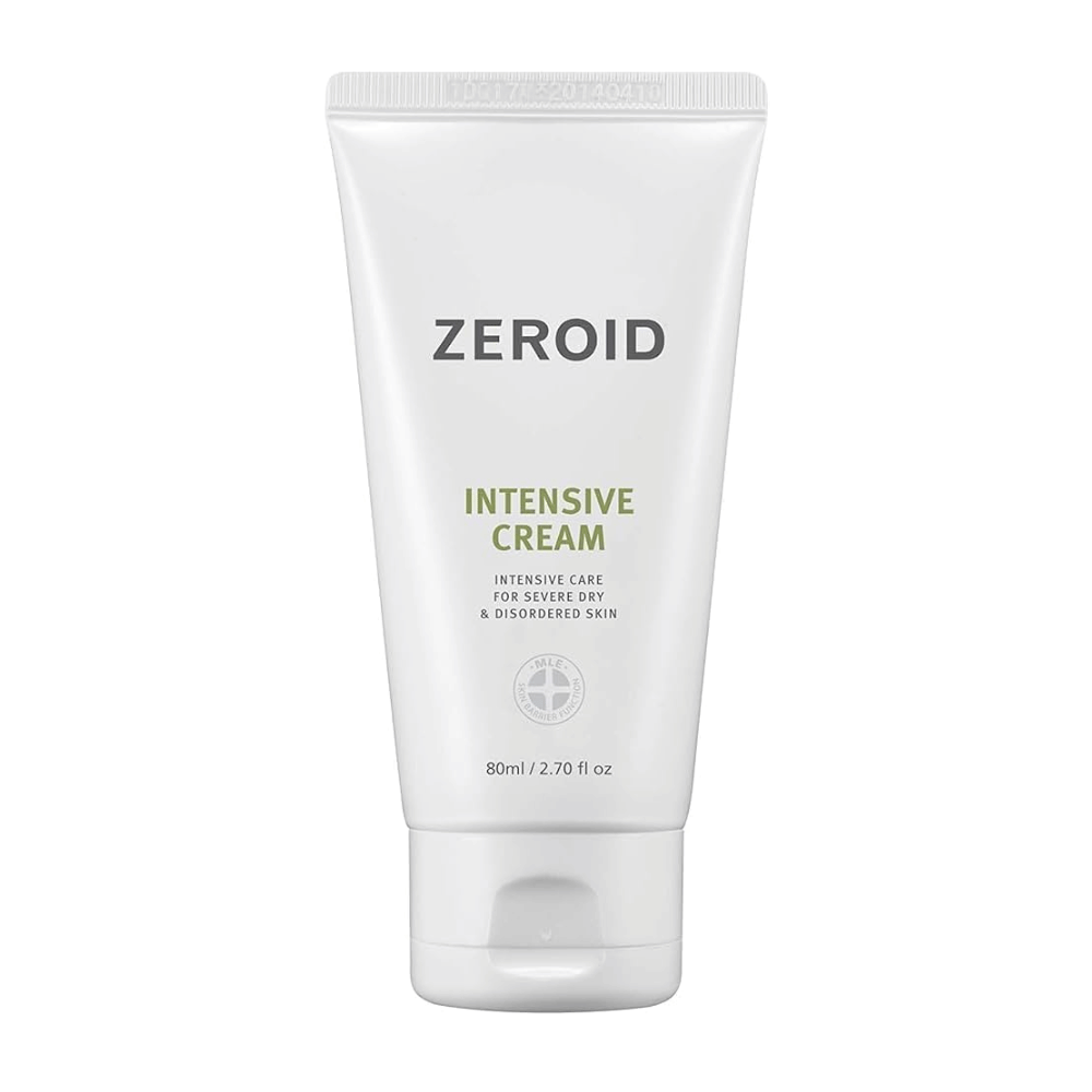 ZEROID Intensive Cream on intensiivinen kasvovoide erittäin kuivalle, herkälle ja suojabarrieriltaan vaurioituneelle iholle. Se kosteuttaa syvältä, vahvistaa ihon suojabarriääriä ja auttaa lievittämään kireyden ja ärsytyksen tunnetta pitkäkestoisen mukavuuden takaamiseksi.