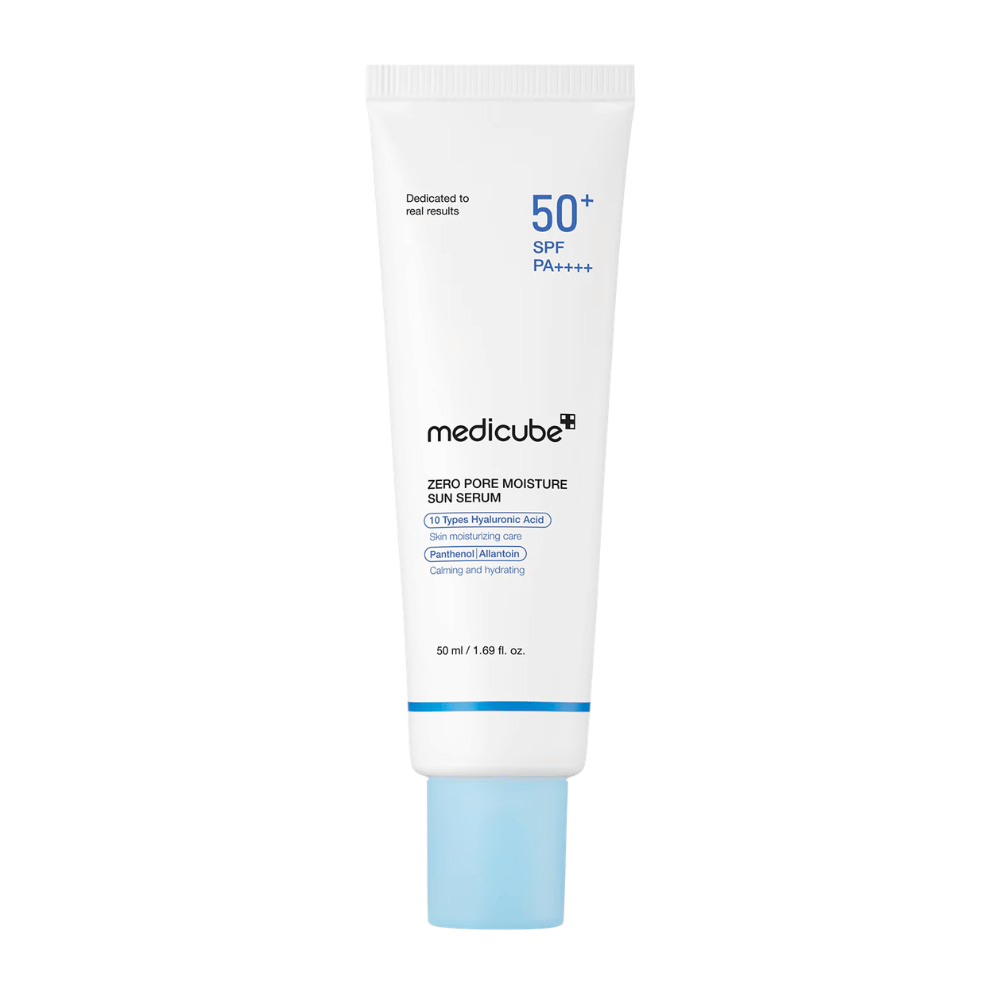 Medicube Zero Pore Moisture Sun Serum SPF50+ PA++++ 50 ml. Kevytkoostumuksinen aurinkoseerumi, joka kosteuttaa ihoa, auttaa hoitamaan ihohuokosten ulkonäköä ja suojaa UVA- ja UVB-säteiltä.