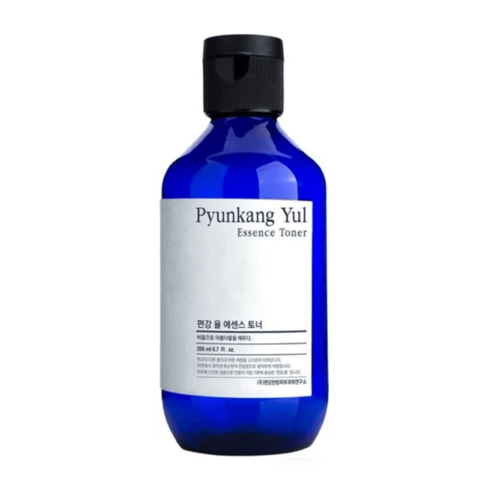 Pyunkang Yul Essence Toner rikastettu astragalusjuuriuutteella ihon kosteuttamiseksi.