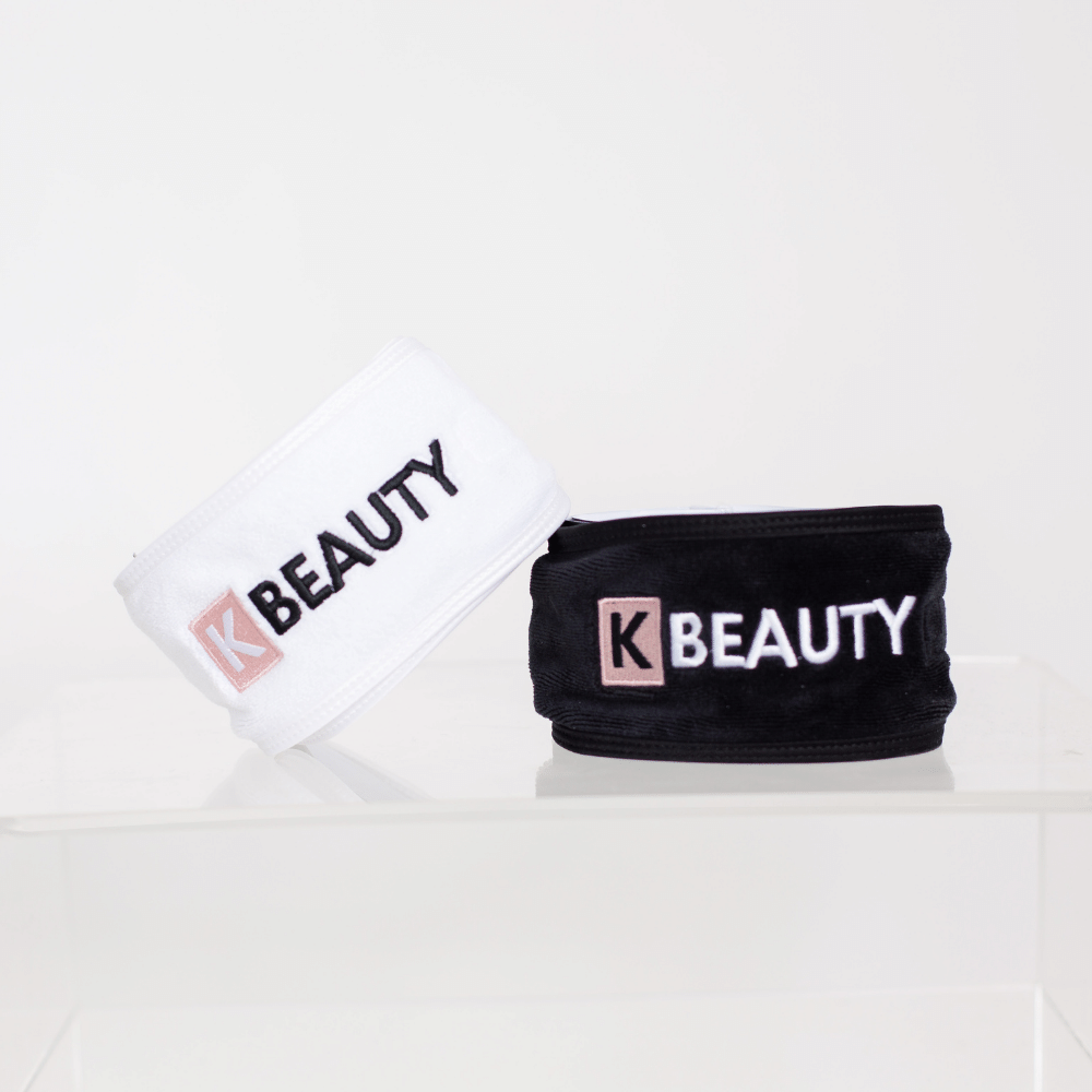 Kaksi K-Beauty meikkipantaa, joissa on sana "kauneus".